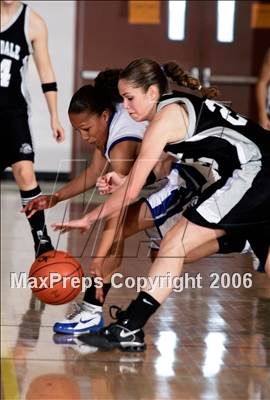 Thumbnail 2 in Stockdale vs. Eastlake (SD Winter Showcase) photogallery.