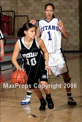 Thumbnail 2 in Stockdale vs. Eastlake (SD Winter Showcase) photogallery.