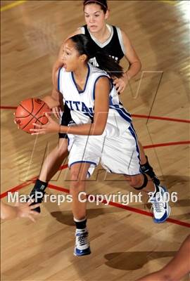 Thumbnail 3 in Stockdale vs. Eastlake (SD Winter Showcase) photogallery.