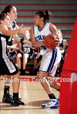 Thumbnail 3 in Stockdale vs. Eastlake (SD Winter Showcase) photogallery.
