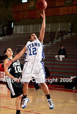Thumbnail 1 in Stockdale vs. Eastlake (SD Winter Showcase) photogallery.