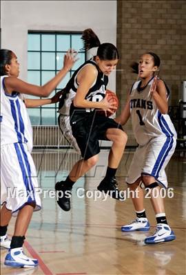 Thumbnail 3 in Stockdale vs. Eastlake (SD Winter Showcase) photogallery.