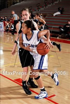 Thumbnail 1 in Stockdale vs. Eastlake (SD Winter Showcase) photogallery.