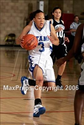 Thumbnail 3 in Stockdale vs. Eastlake (SD Winter Showcase) photogallery.