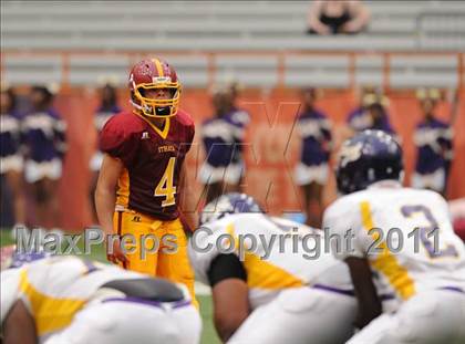 Thumbnail 1 in Ithaca vs. Rochester-East (Syracuse Kickoff Classic) photogallery.