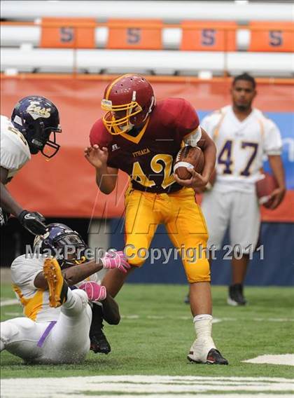 Thumbnail 1 in Ithaca vs. Rochester-East (Syracuse Kickoff Classic) photogallery.