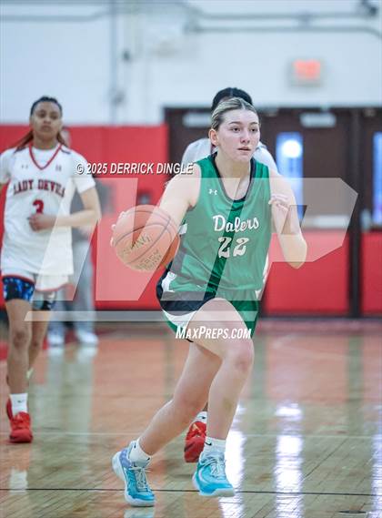 Thumbnail 2 in Farmingdale vs Freeport (Section 8 Class AAA Quartfinals) photogallery.