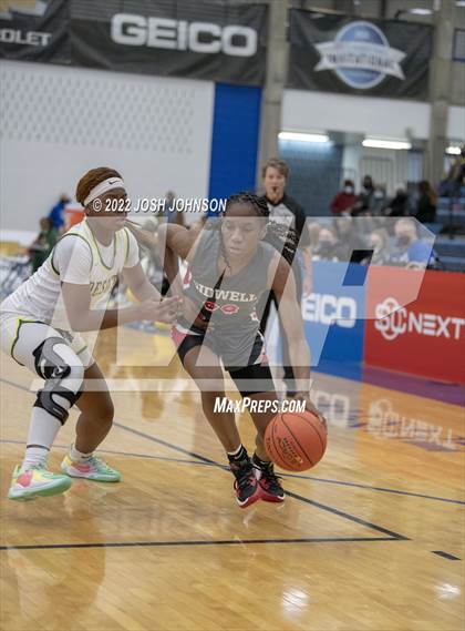 Thumbnail 1 in Sidwell Friends vs. DeSoto photogallery.