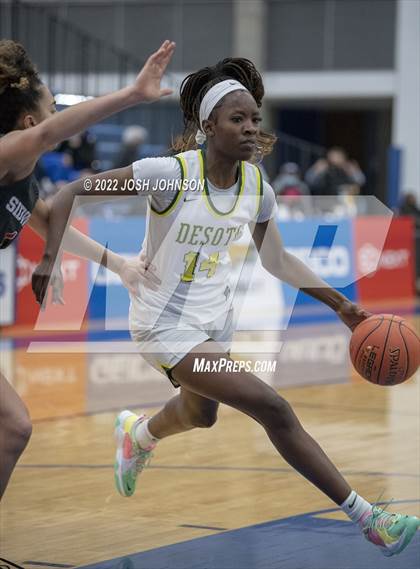 Thumbnail 3 in Sidwell Friends vs. DeSoto photogallery.