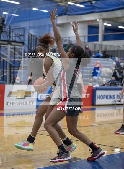 Thumbnail 1 in Sidwell Friends vs. DeSoto photogallery.