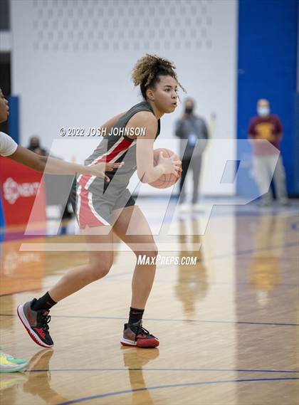 Thumbnail 1 in Sidwell Friends vs. DeSoto photogallery.