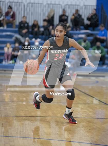 Thumbnail 3 in Sidwell Friends vs. DeSoto photogallery.