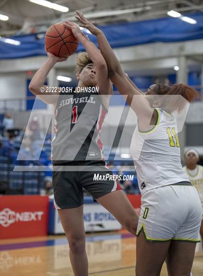 Thumbnail 2 in Sidwell Friends vs. DeSoto photogallery.