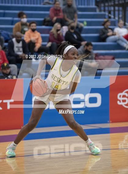 Thumbnail 1 in Sidwell Friends vs. DeSoto photogallery.