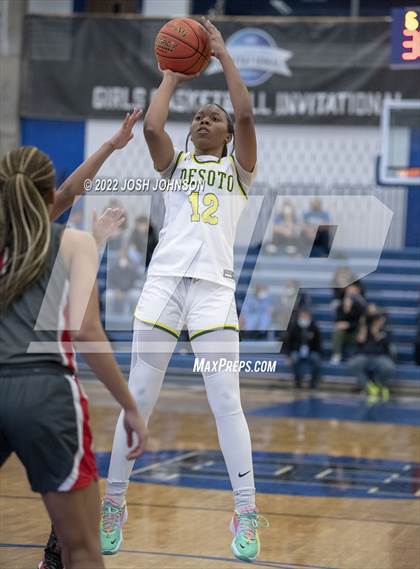Thumbnail 1 in Sidwell Friends vs. DeSoto photogallery.