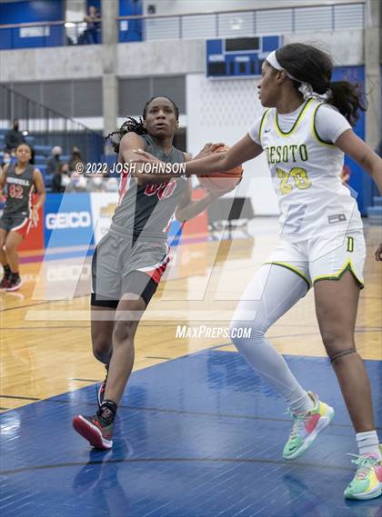 Thumbnail 1 in Sidwell Friends vs. DeSoto photogallery.