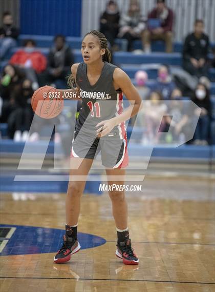 Thumbnail 1 in Sidwell Friends vs. DeSoto photogallery.