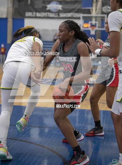 Thumbnail 2 in Sidwell Friends vs. DeSoto photogallery.