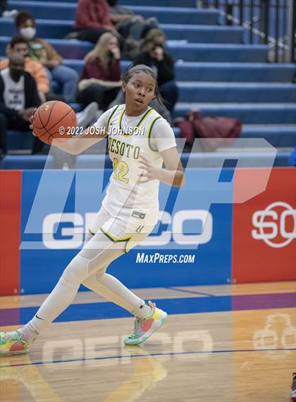 Thumbnail 3 in Sidwell Friends vs. DeSoto photogallery.