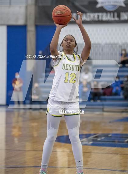 Thumbnail 1 in Sidwell Friends vs. DeSoto photogallery.