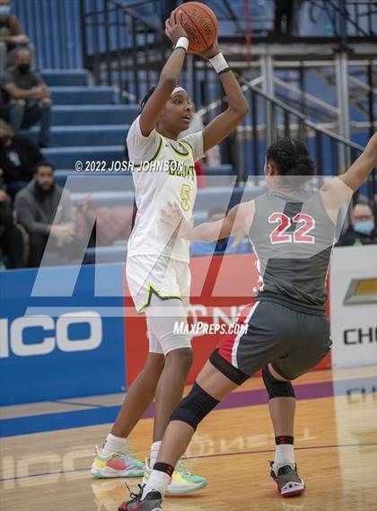 Thumbnail 1 in Sidwell Friends vs. DeSoto photogallery.