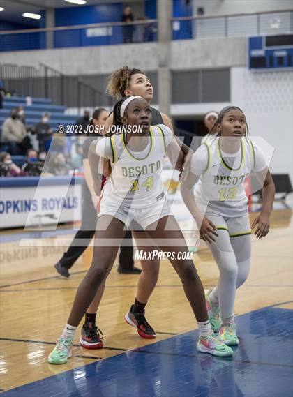 Thumbnail 2 in Sidwell Friends vs. DeSoto photogallery.
