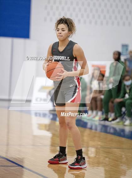 Thumbnail 2 in Sidwell Friends vs. DeSoto photogallery.