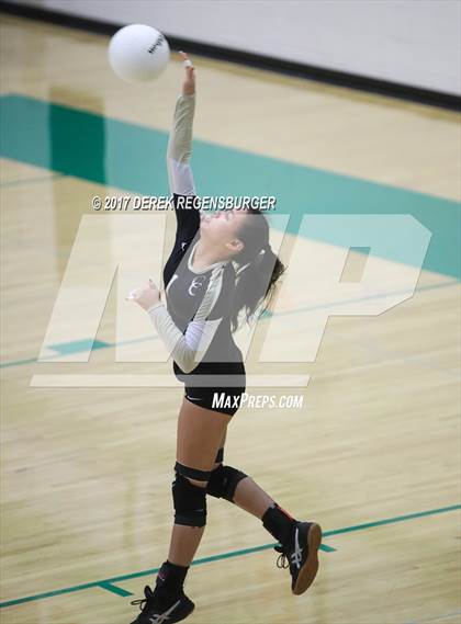 Thumbnail 2 in Canon City @ Niwot (CHSAA 4A Region 4 Playoff) photogallery.