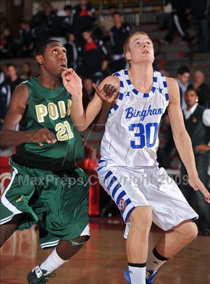 Thumbnail 2 in Poly vs Bingham (MaxPreps Holiday Classic) photogallery.
