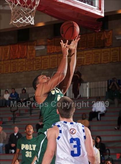 Thumbnail 1 in Poly vs Bingham (MaxPreps Holiday Classic) photogallery.