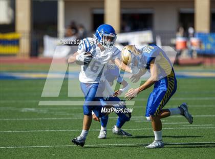 Thumbnail 1 in Orange Glen @ San Pasqual photogallery.