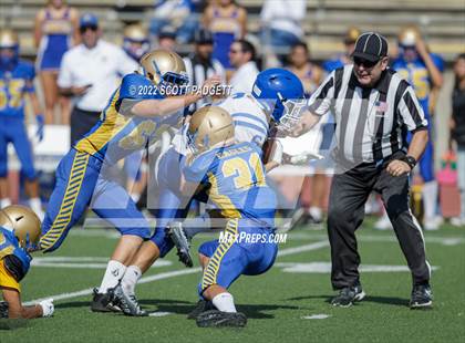 Thumbnail 3 in Orange Glen @ San Pasqual photogallery.