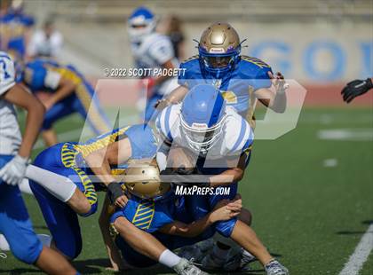Thumbnail 2 in Orange Glen @ San Pasqual photogallery.