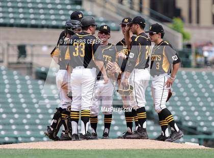 Thumbnail 3 in Victor vs. McQuaid Jesuit (Section 5 Class AA Final) photogallery.