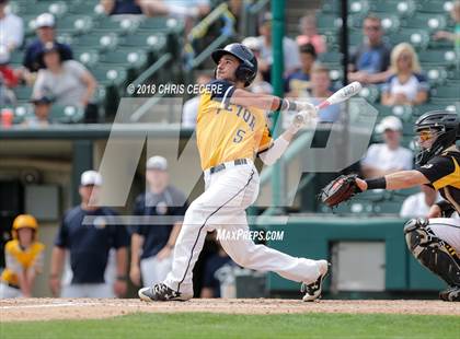 Thumbnail 2 in Victor vs. McQuaid Jesuit (Section 5 Class AA Final) photogallery.