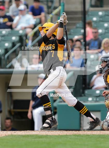 Thumbnail 2 in Victor vs. McQuaid Jesuit (Section 5 Class AA Final) photogallery.