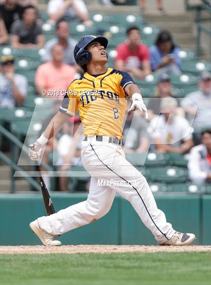 Thumbnail 2 in Victor vs. McQuaid Jesuit (Section 5 Class AA Final) photogallery.