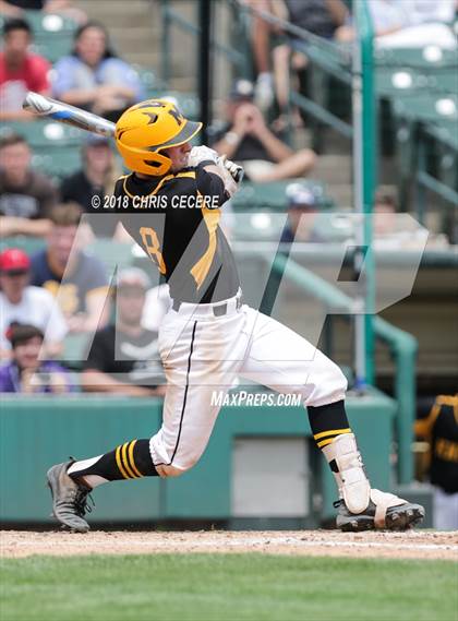 Thumbnail 2 in Victor vs. McQuaid Jesuit (Section 5 Class AA Final) photogallery.