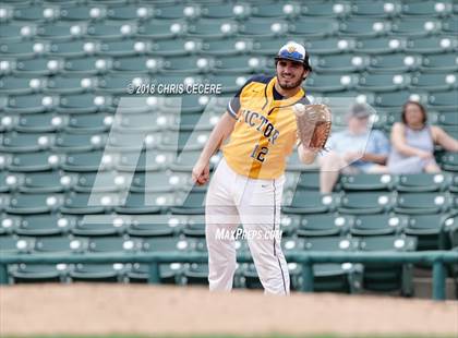 Thumbnail 3 in Victor vs. McQuaid Jesuit (Section 5 Class AA Final) photogallery.