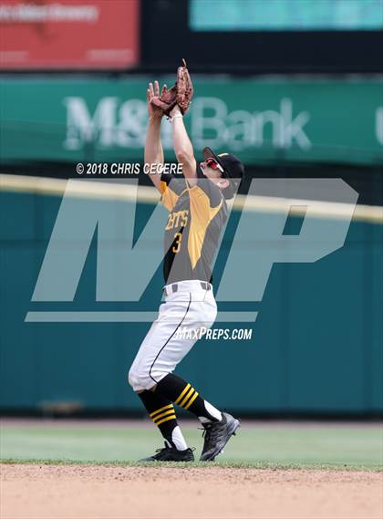 Thumbnail 2 in Victor vs. McQuaid Jesuit (Section 5 Class AA Final) photogallery.