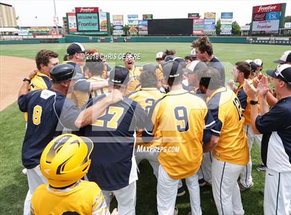 Thumbnail 2 in Victor vs. McQuaid Jesuit (Section 5 Class AA Final) photogallery.