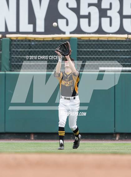 Thumbnail 3 in Victor vs. McQuaid Jesuit (Section 5 Class AA Final) photogallery.