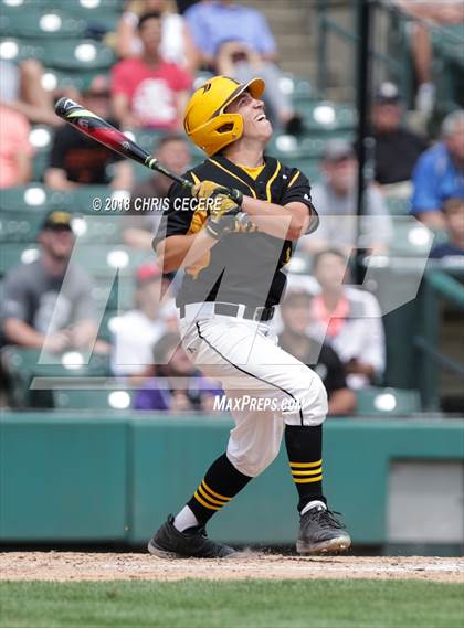 Thumbnail 3 in Victor vs. McQuaid Jesuit (Section 5 Class AA Final) photogallery.