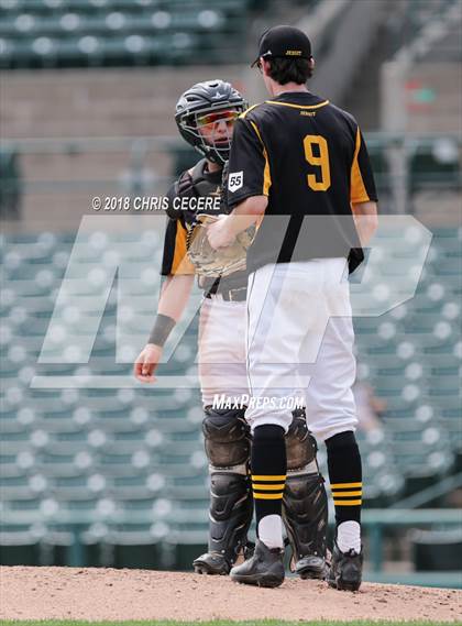 Thumbnail 2 in Victor vs. McQuaid Jesuit (Section 5 Class AA Final) photogallery.