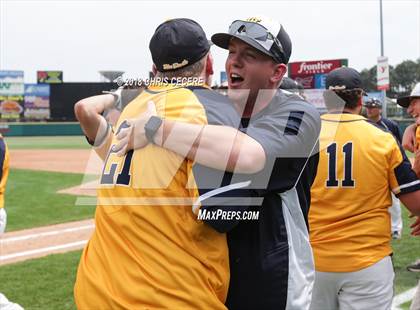 Thumbnail 3 in Victor vs. McQuaid Jesuit (Section 5 Class AA Final) photogallery.