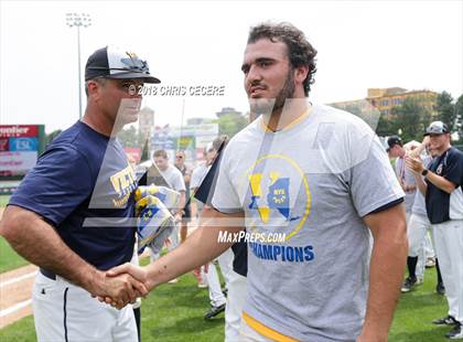 Thumbnail 2 in Victor vs. McQuaid Jesuit (Section 5 Class AA Final) photogallery.