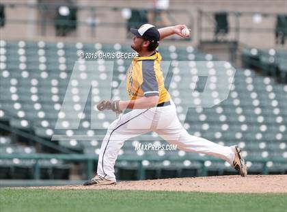 Thumbnail 2 in Victor vs. McQuaid Jesuit (Section 5 Class AA Final) photogallery.