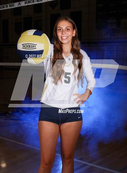 Thumbnail 2 in JV: Arlington (Team & Individual) photogallery.