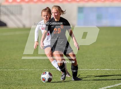 Thumbnail 2 in Crimson Cliffs vs. Ogden (UHSAA 4A Semi-Final) photogallery.