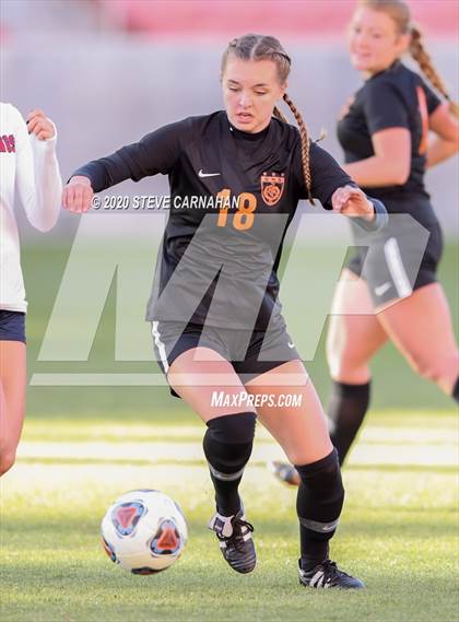 Thumbnail 3 in Crimson Cliffs vs. Ogden (UHSAA 4A Semi-Final) photogallery.